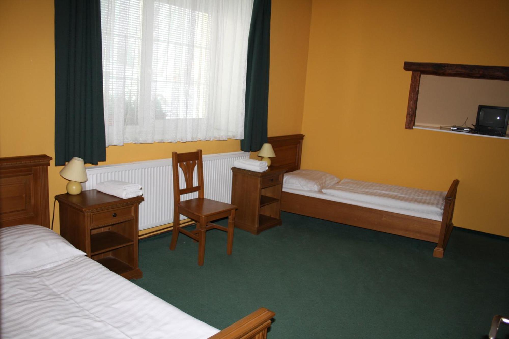 Hotel Boucek Mochov Eksteriør bilde
