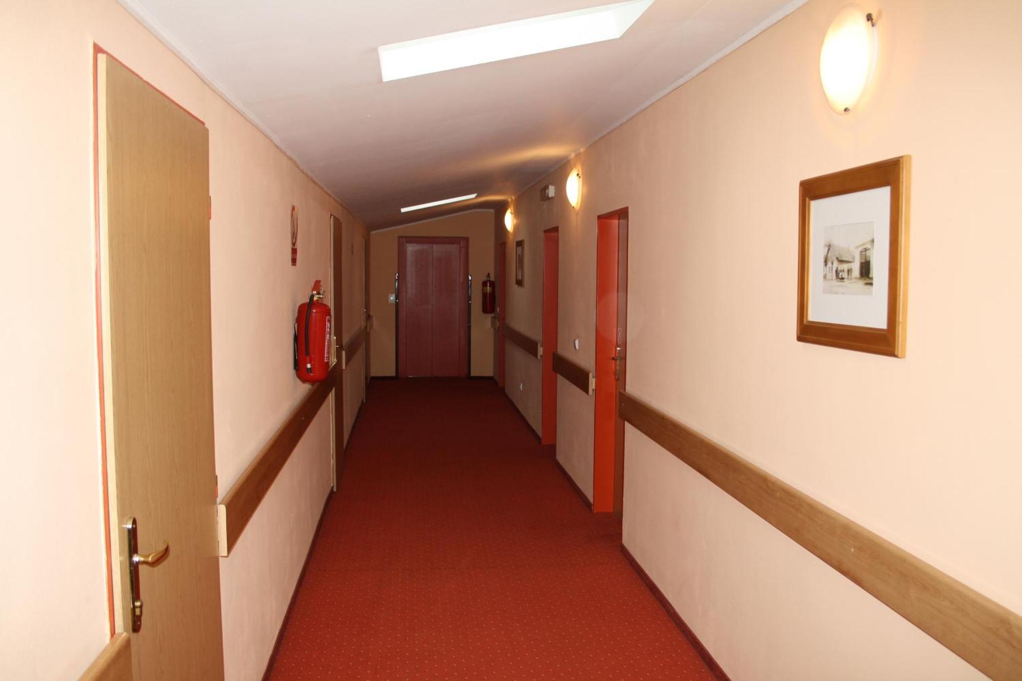 Hotel Boucek Mochov Eksteriør bilde