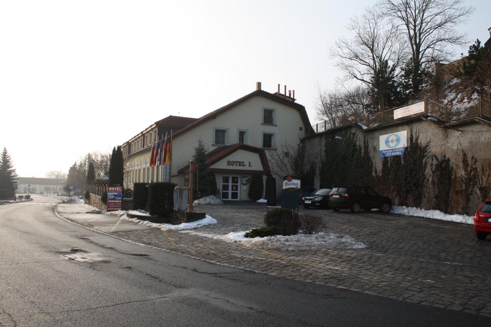 Hotel Boucek Mochov Eksteriør bilde